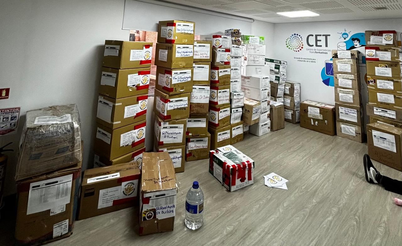 Donaciones acopiadas en la sede de S.C.A.R.E.